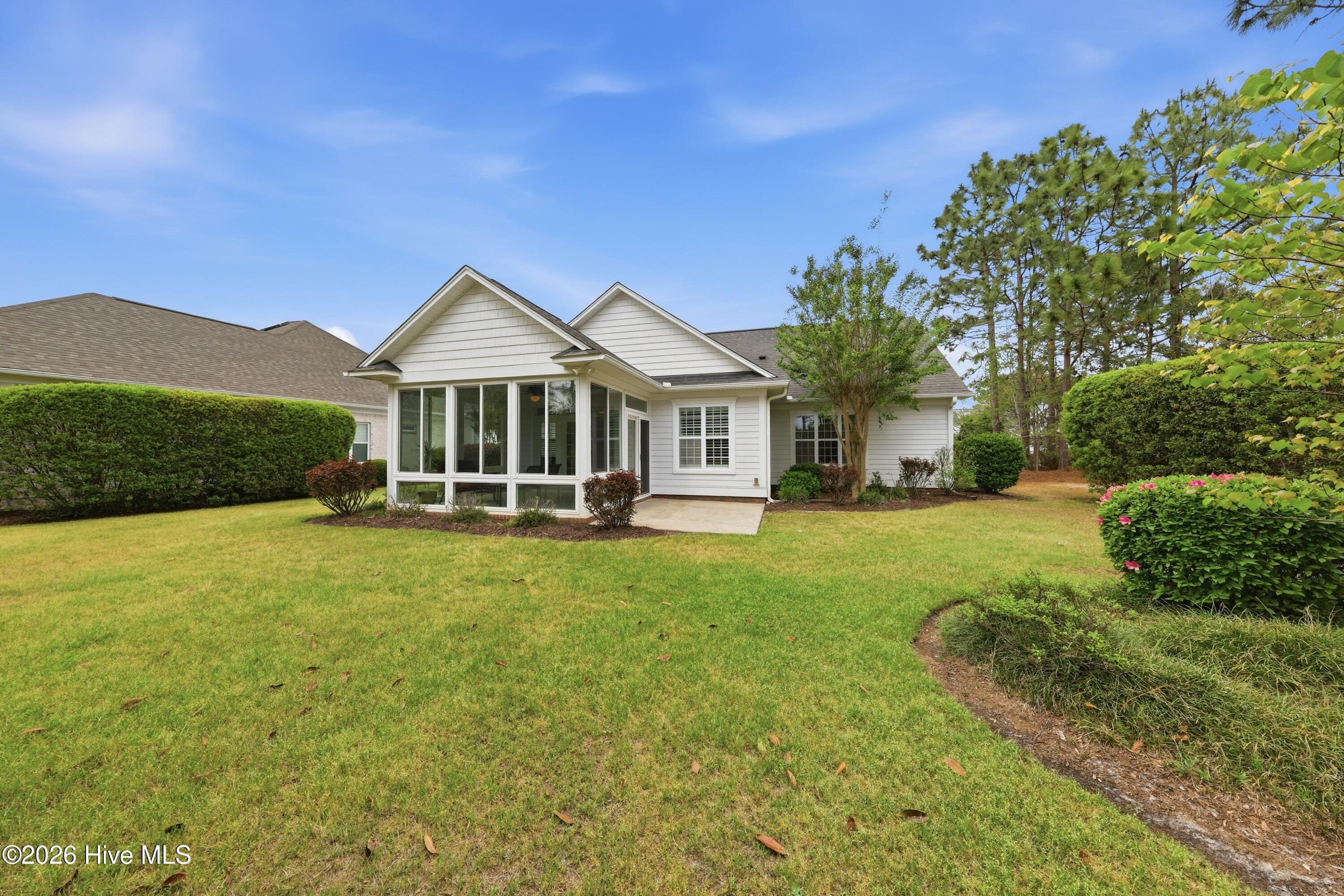 100565162 | Photo 35