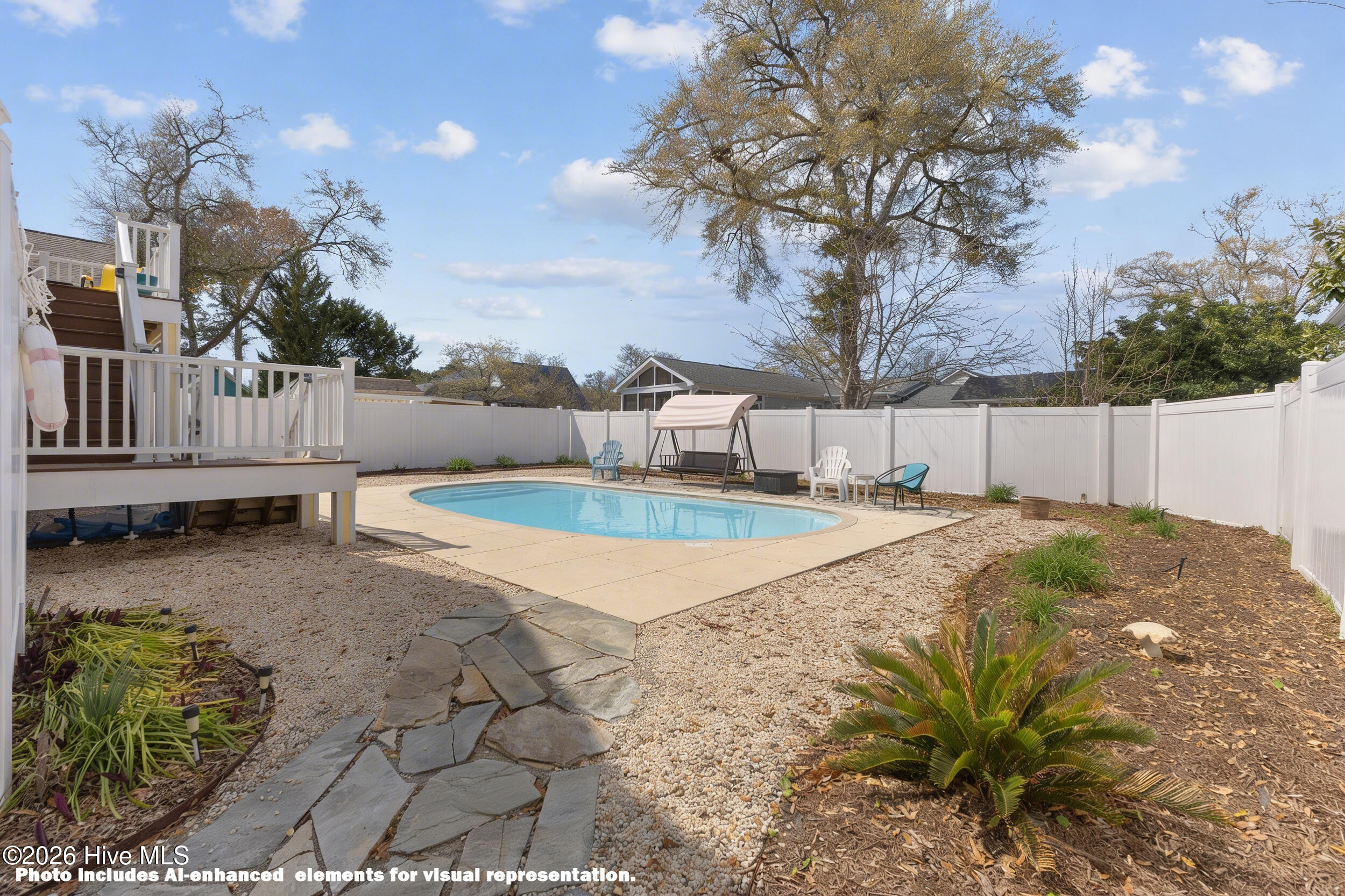 100564508 | Photo 59