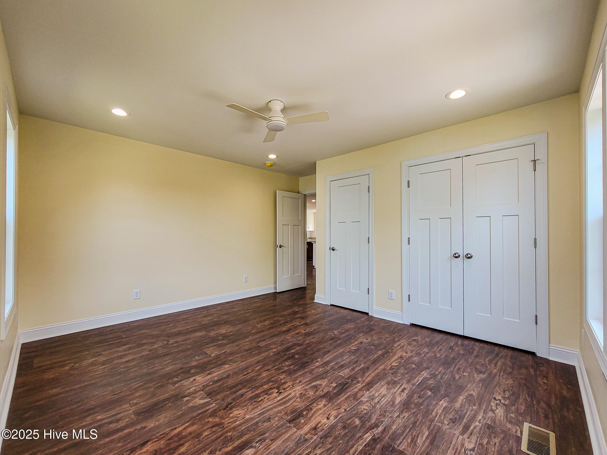 100511254 | Photo 13