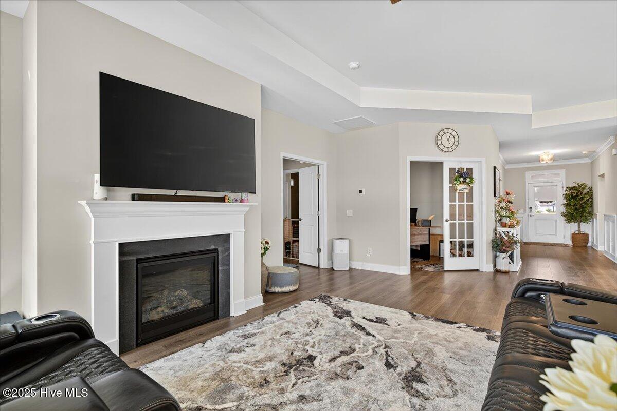 100536034 | Photo 11