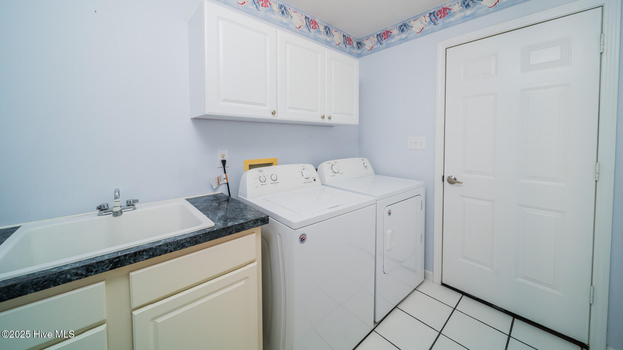 100532169 | Photo 28