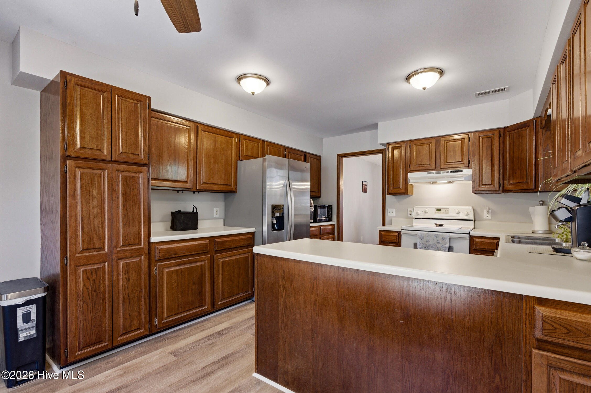 100555864 | Photo 11