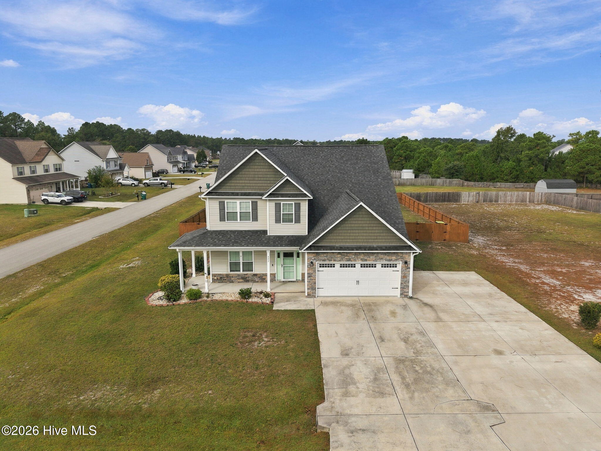 402 Kinroff Drive,Hubert