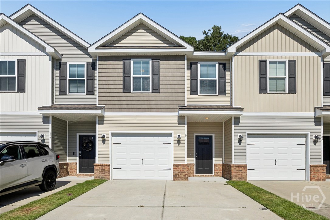 Photo 1 of Townhouse for sale at 121 Horizon Ln, Richmond Hill, GA 31324 | MLS# SA365500 | Listing updated on 2026-10-02