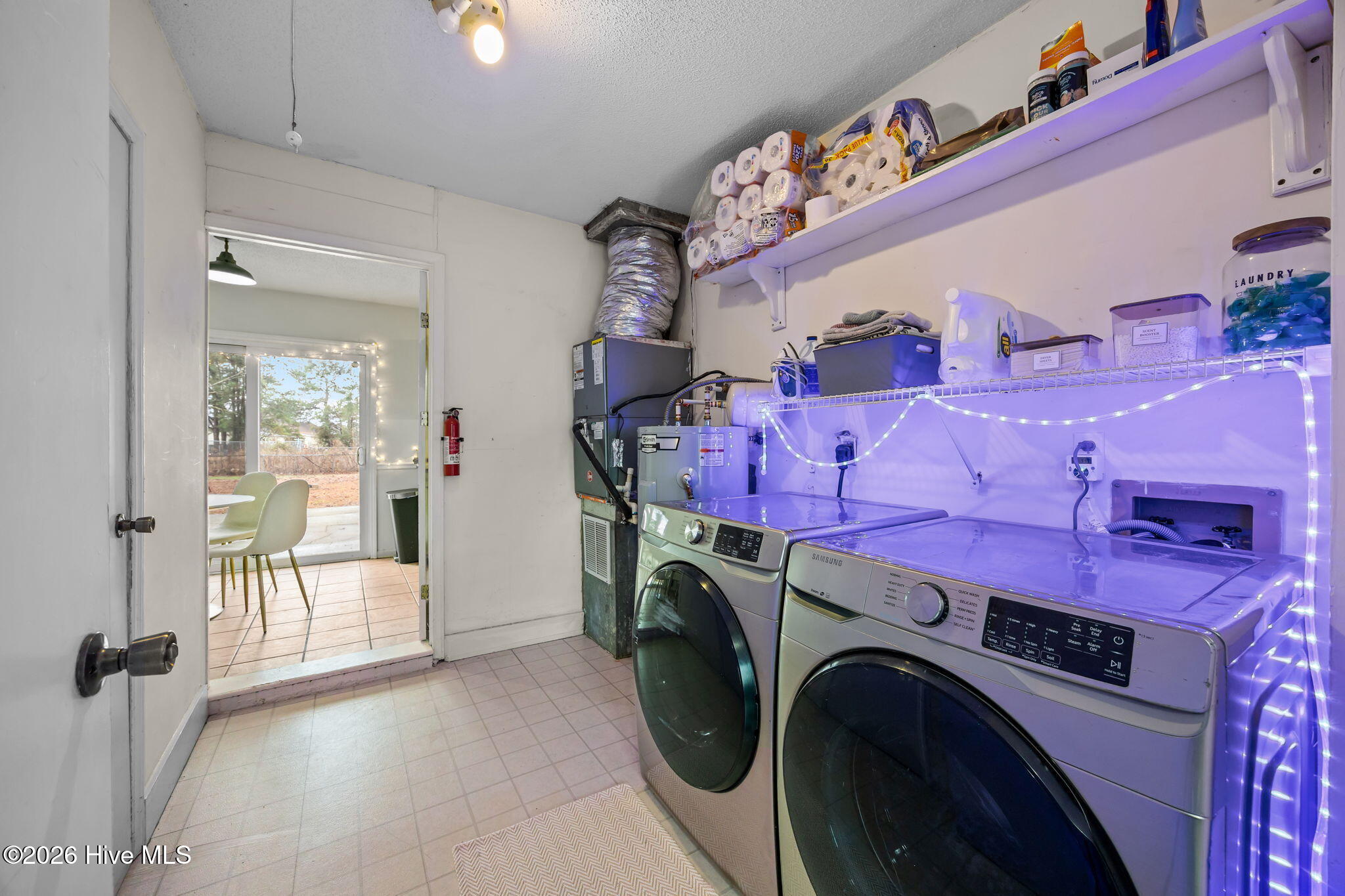 100559460 | Photo 32