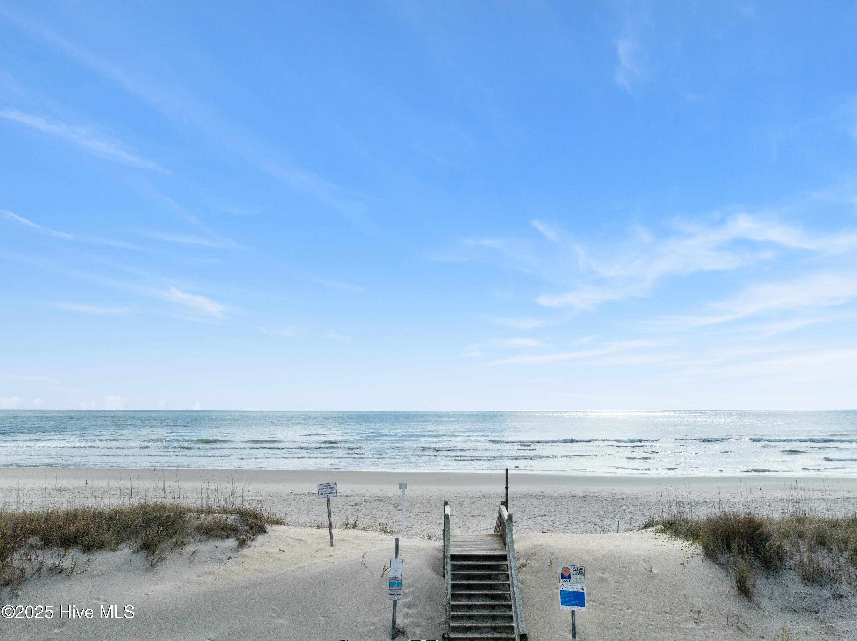 100544143 | Photo 43