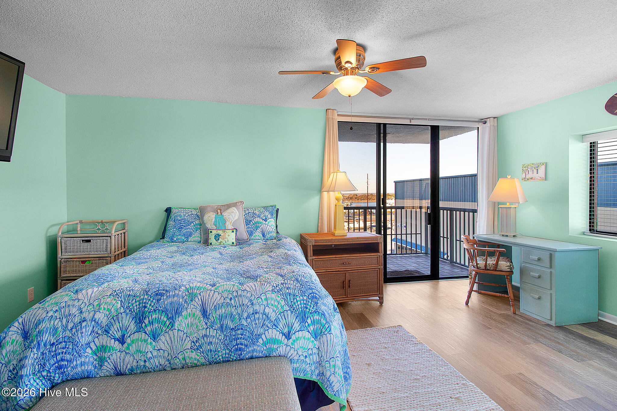 211 Arendell Street UNIT 401 Leeward Harbor, Morehead City, NC, 28557