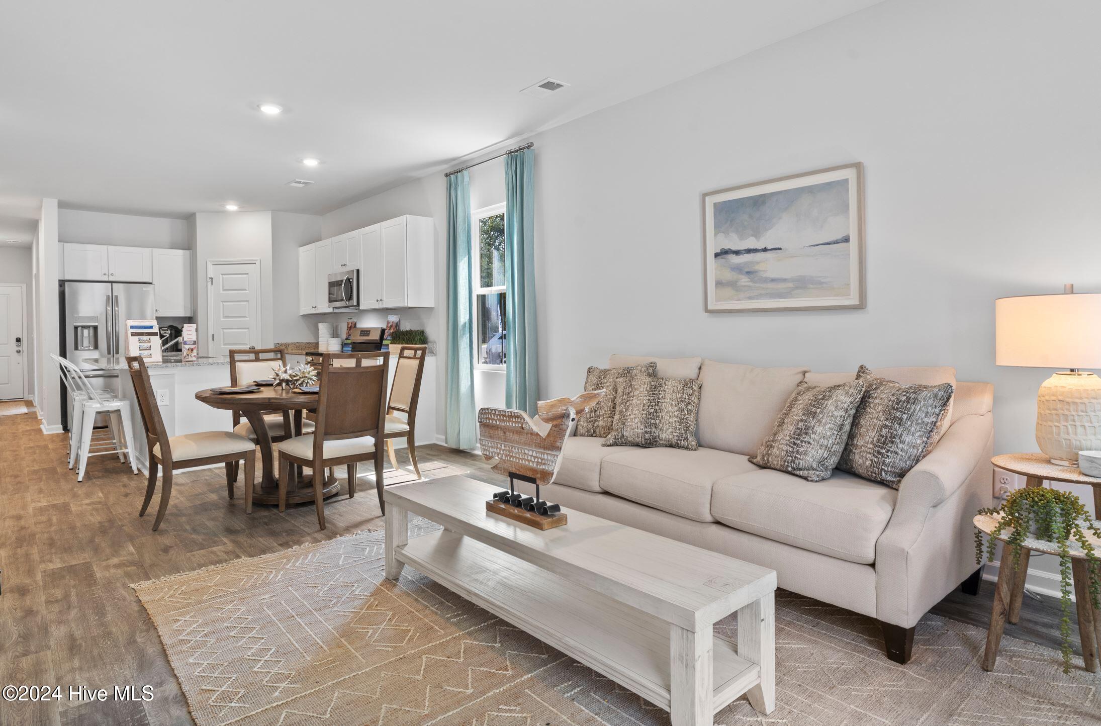 100538452 | Photo 37