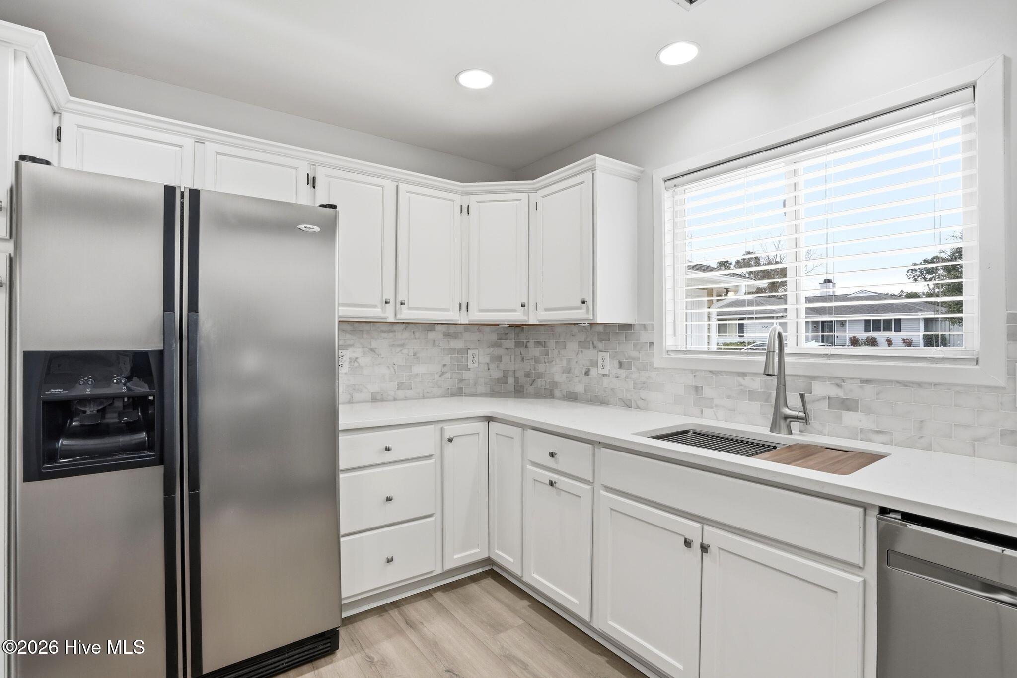 100555820 | Photo 21