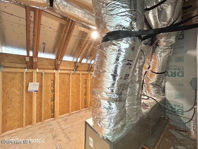 100535457 | Photo 65