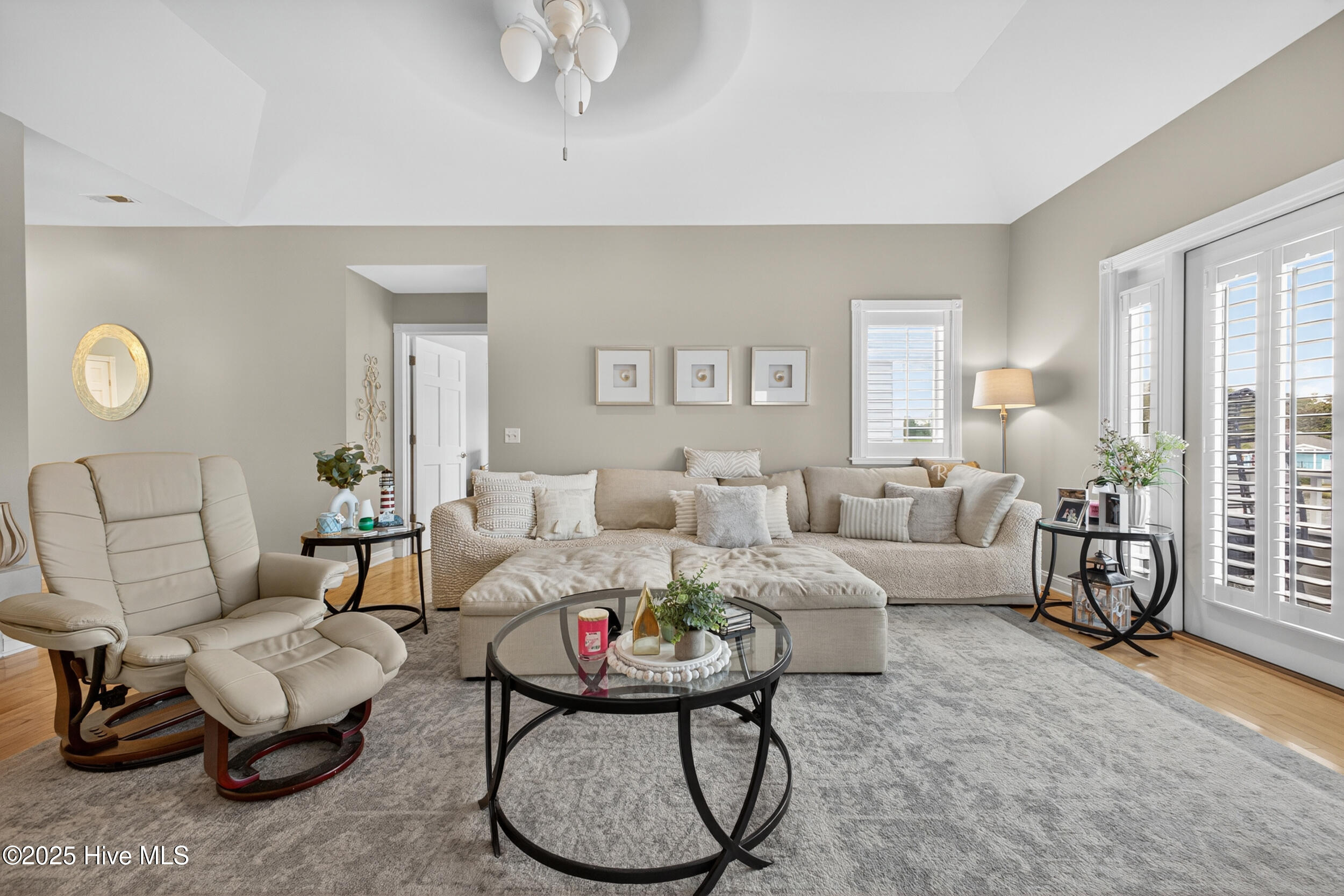 100528794 | Photo 13