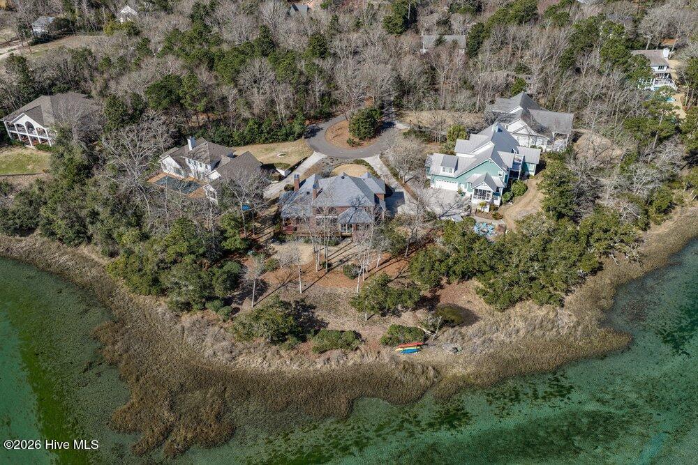 100558488 | Photo 70