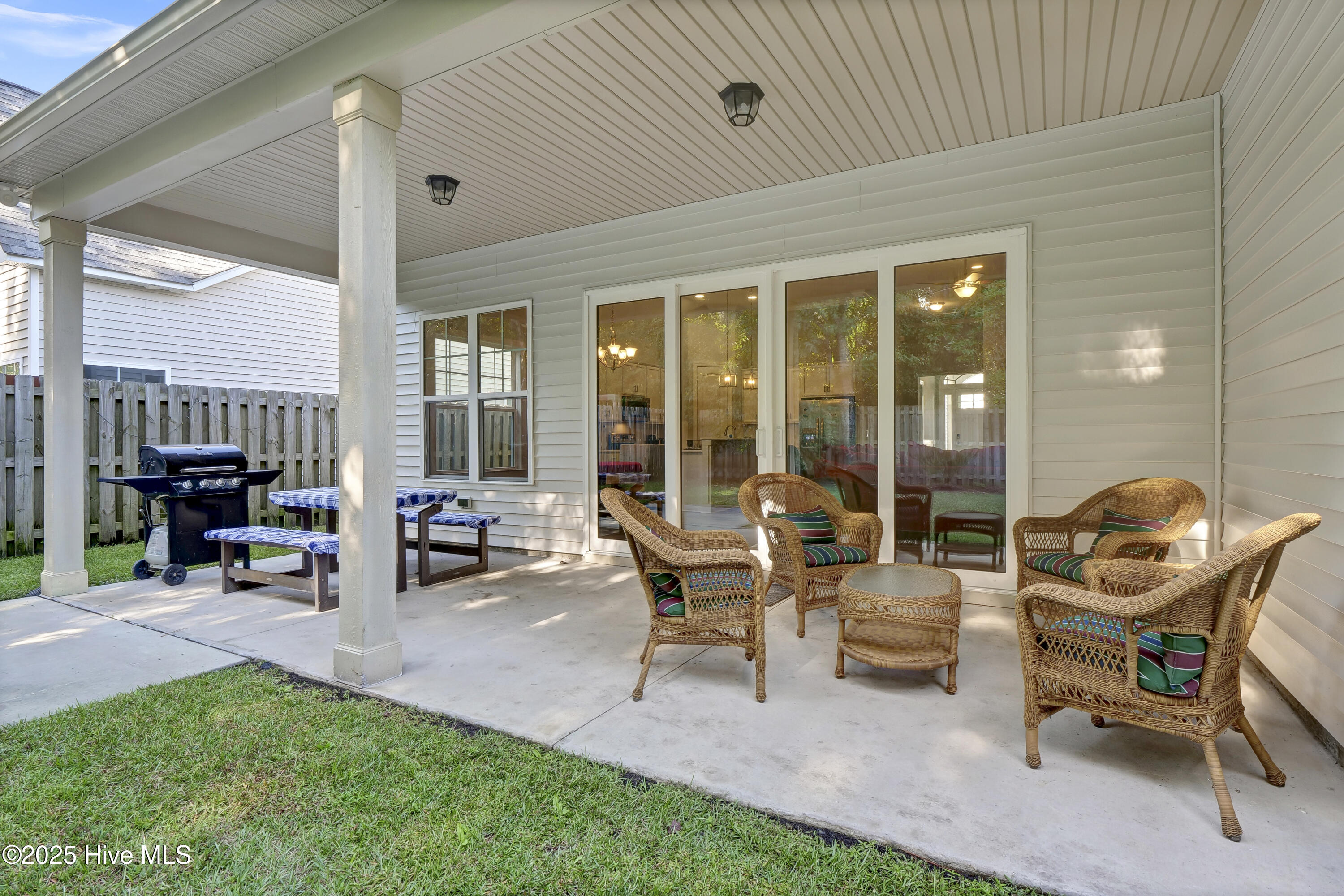 100534693 | Photo 28