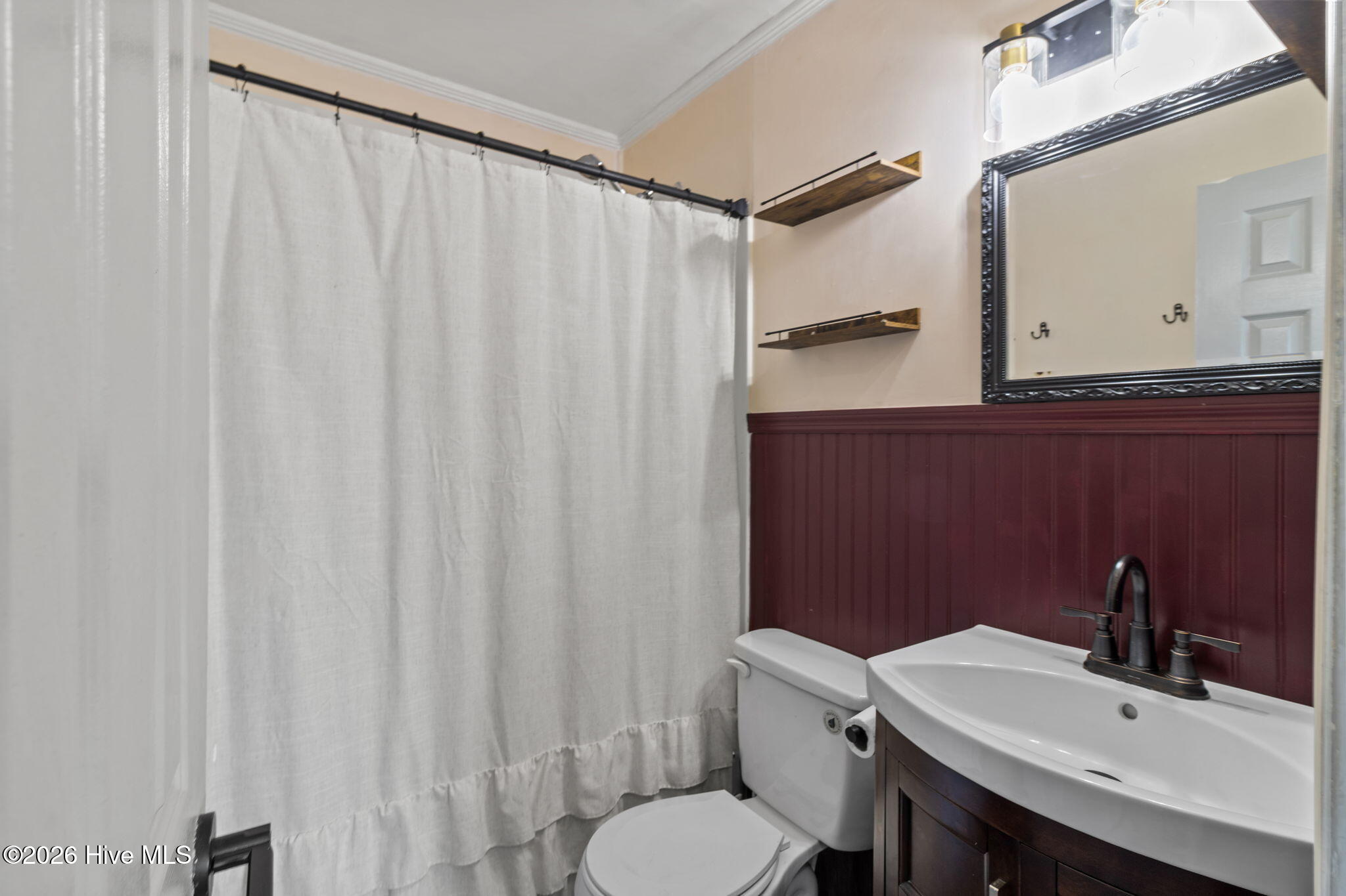 100561067 | Photo 19