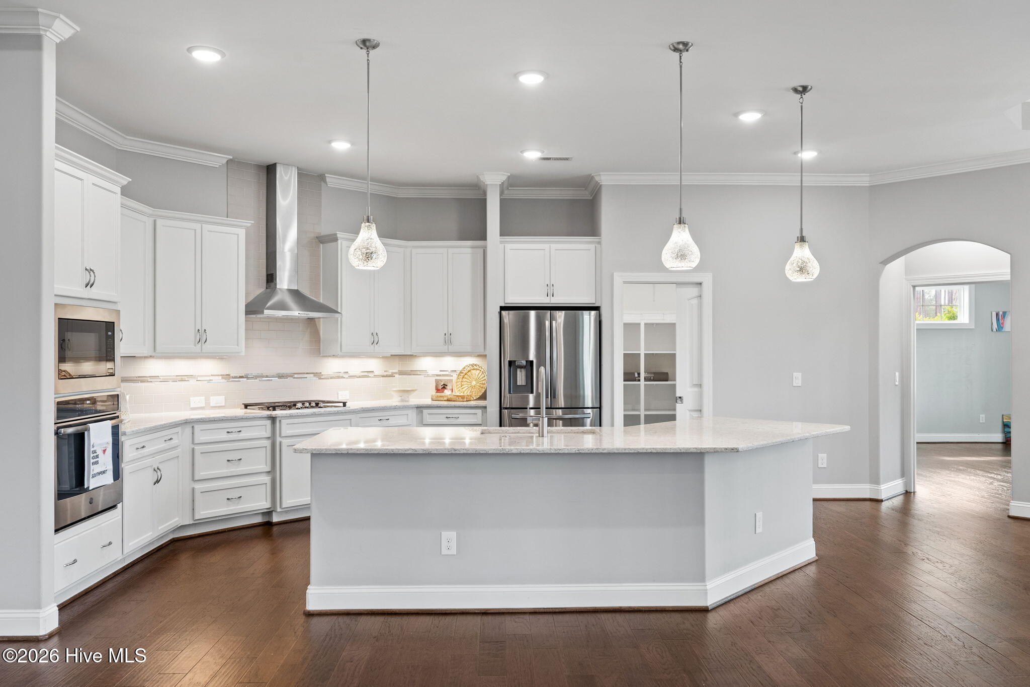 100566605 | Photo 20