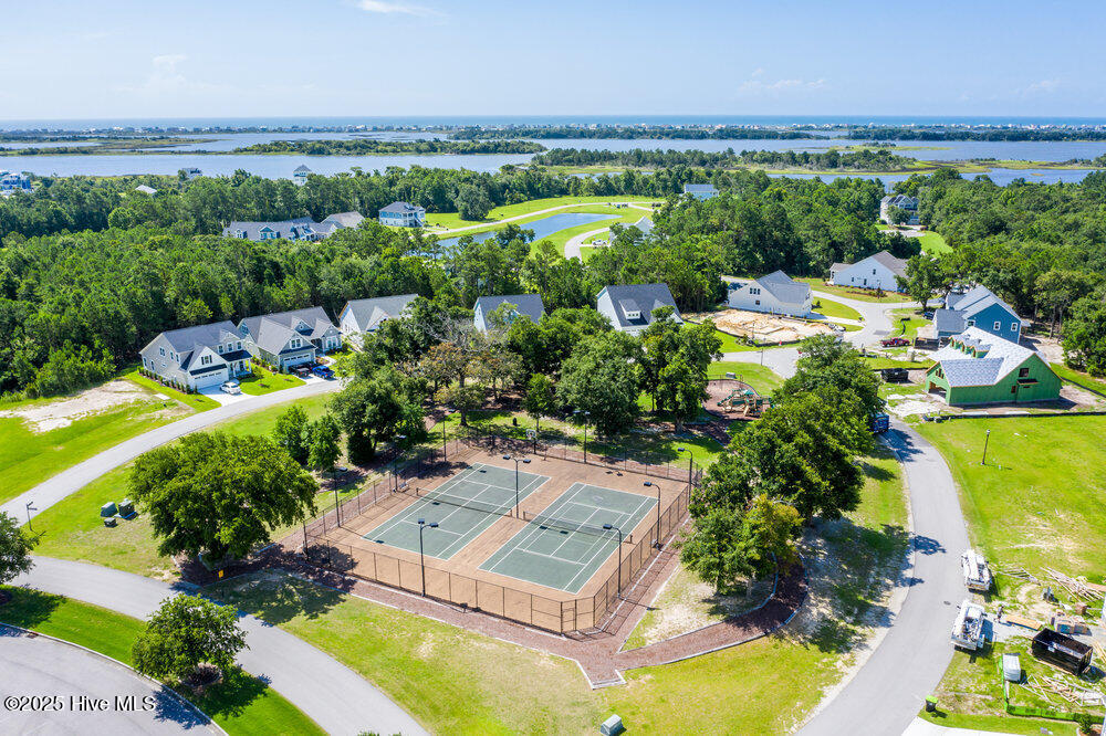 100543264 | Photo 67