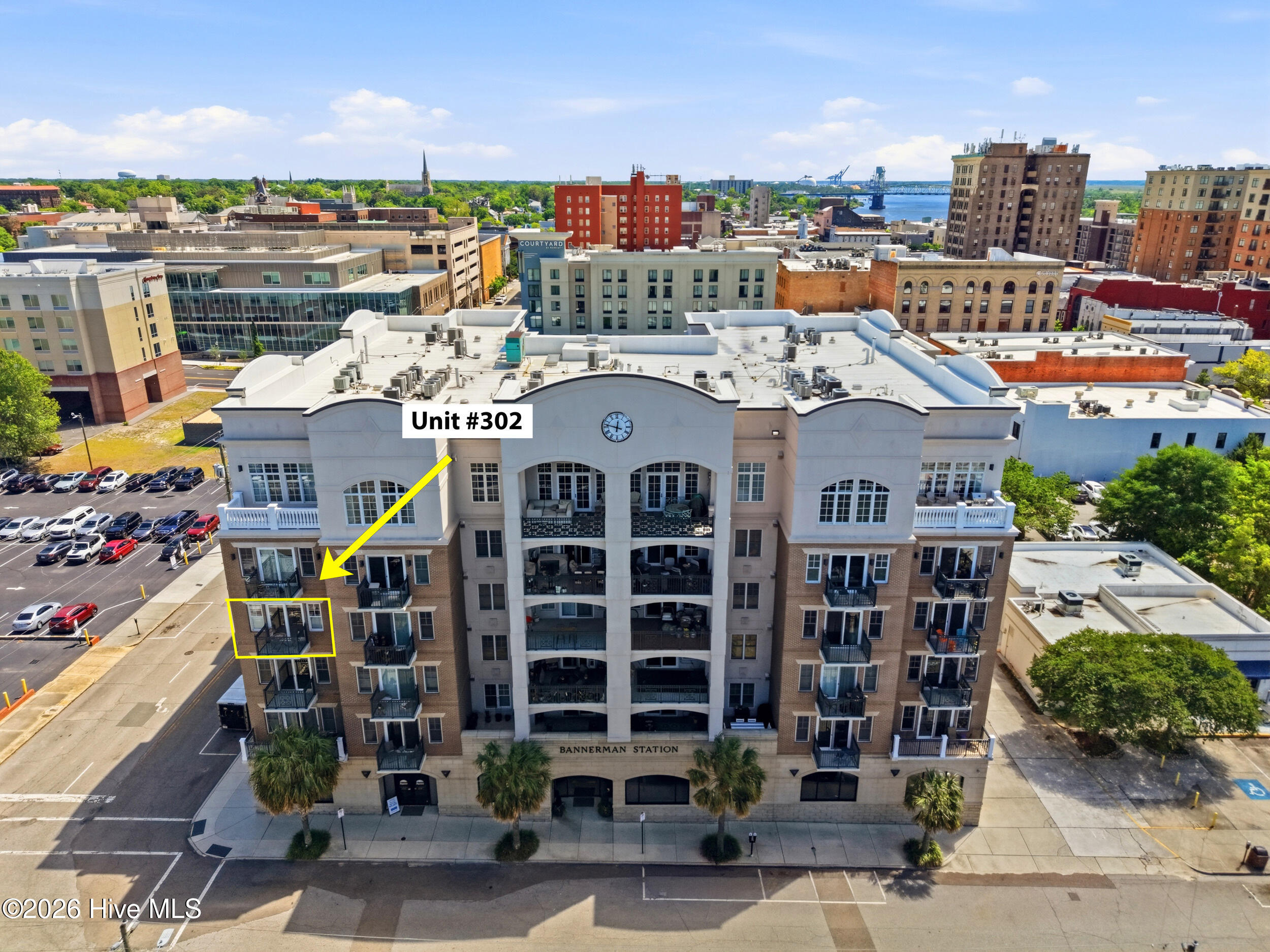 100570172 | Photo 44