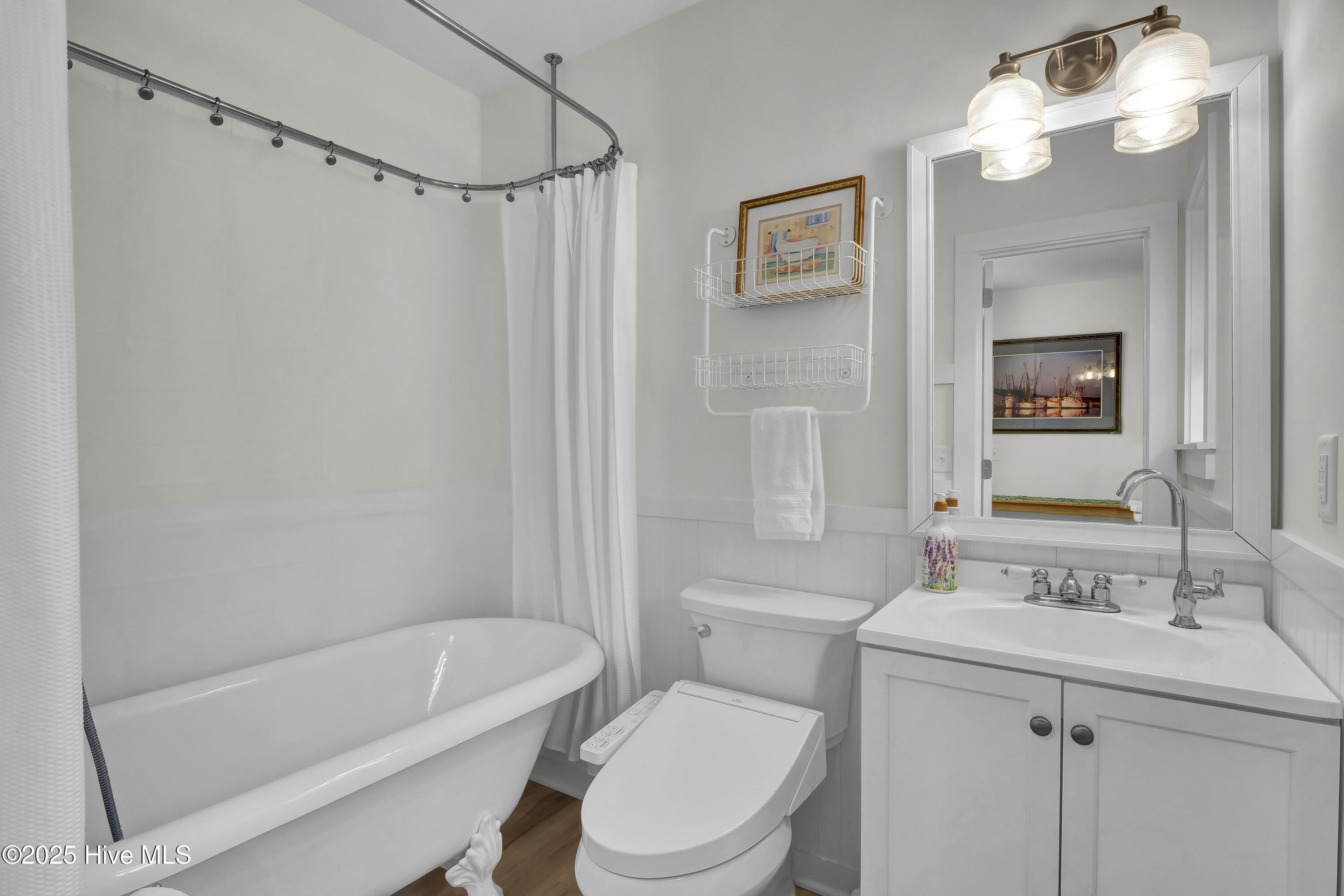 100540889 | Photo 27