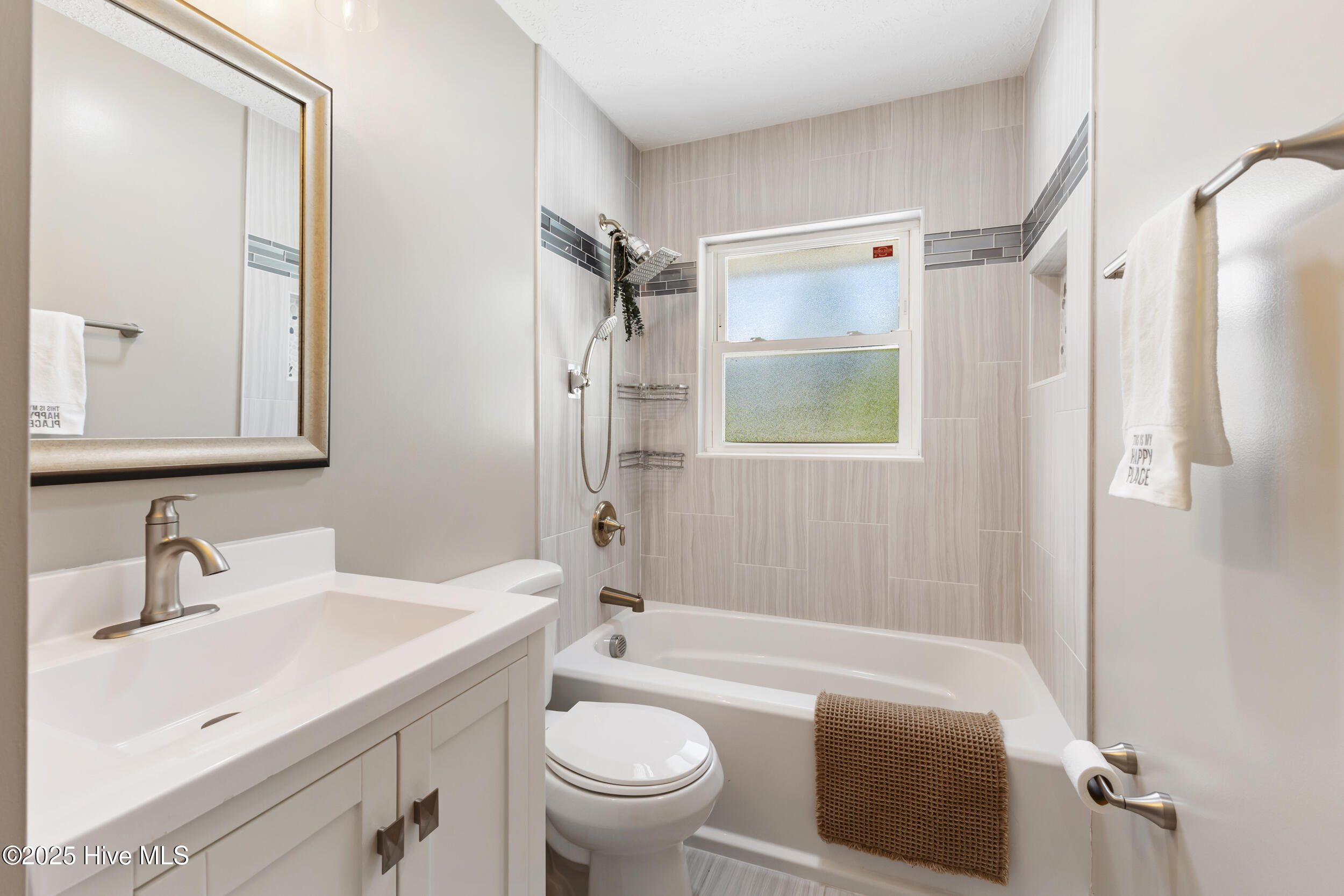 100527915 | Photo 20