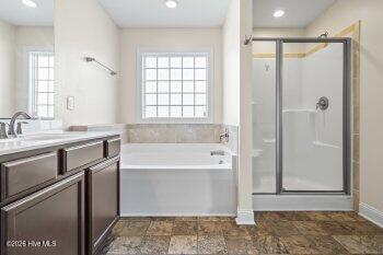 100561978 | Photo 19