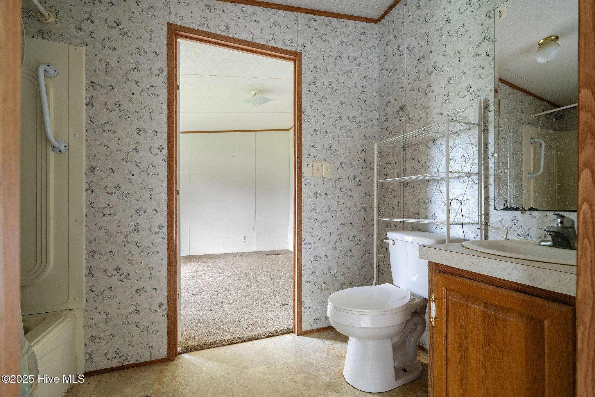 100513663 | Photo 32