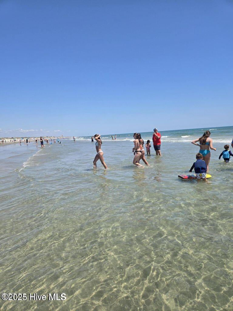 100545211 | Photo 61