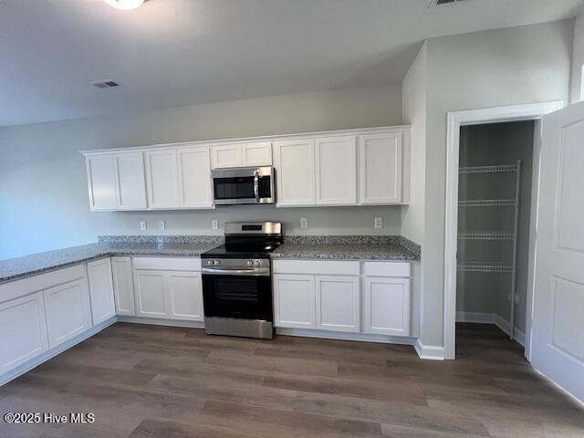 100563437 | Photo 26