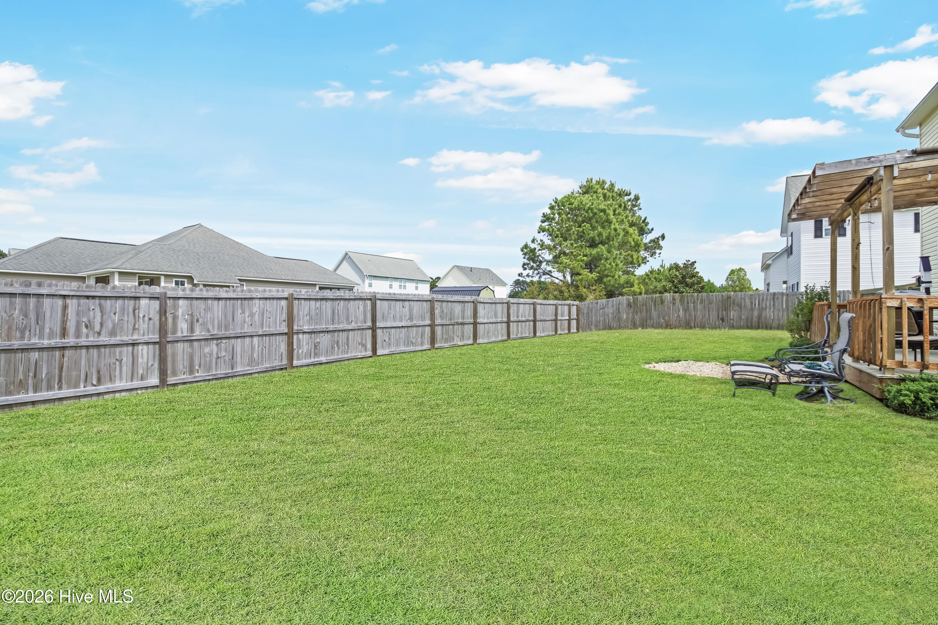 100561331 | Photo 33