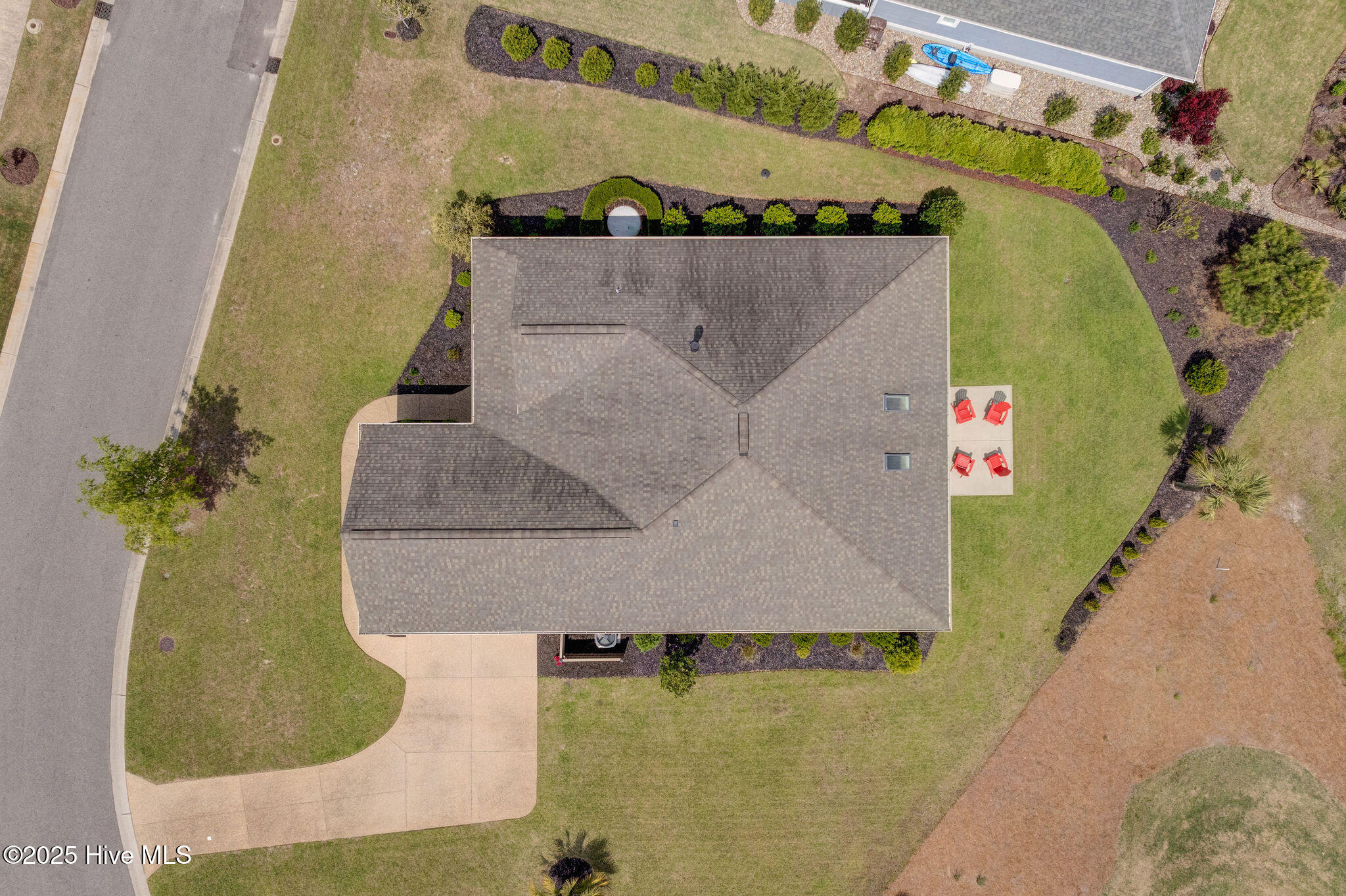 100549436 | Photo 49