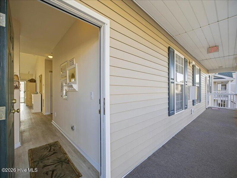 100553416 | Photo 34