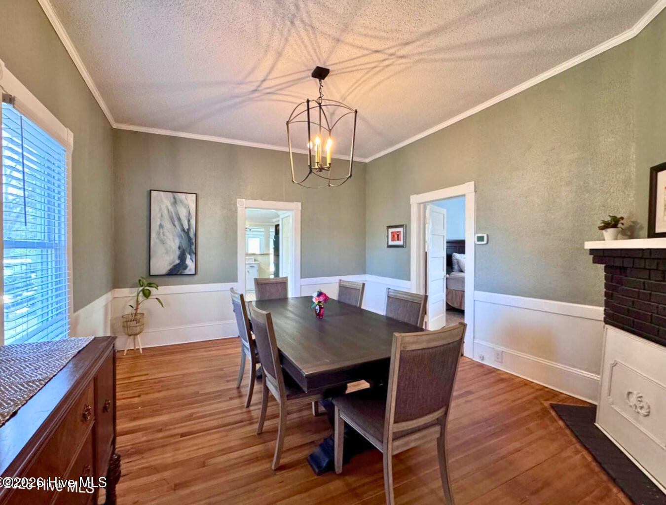 3405 Oaks 