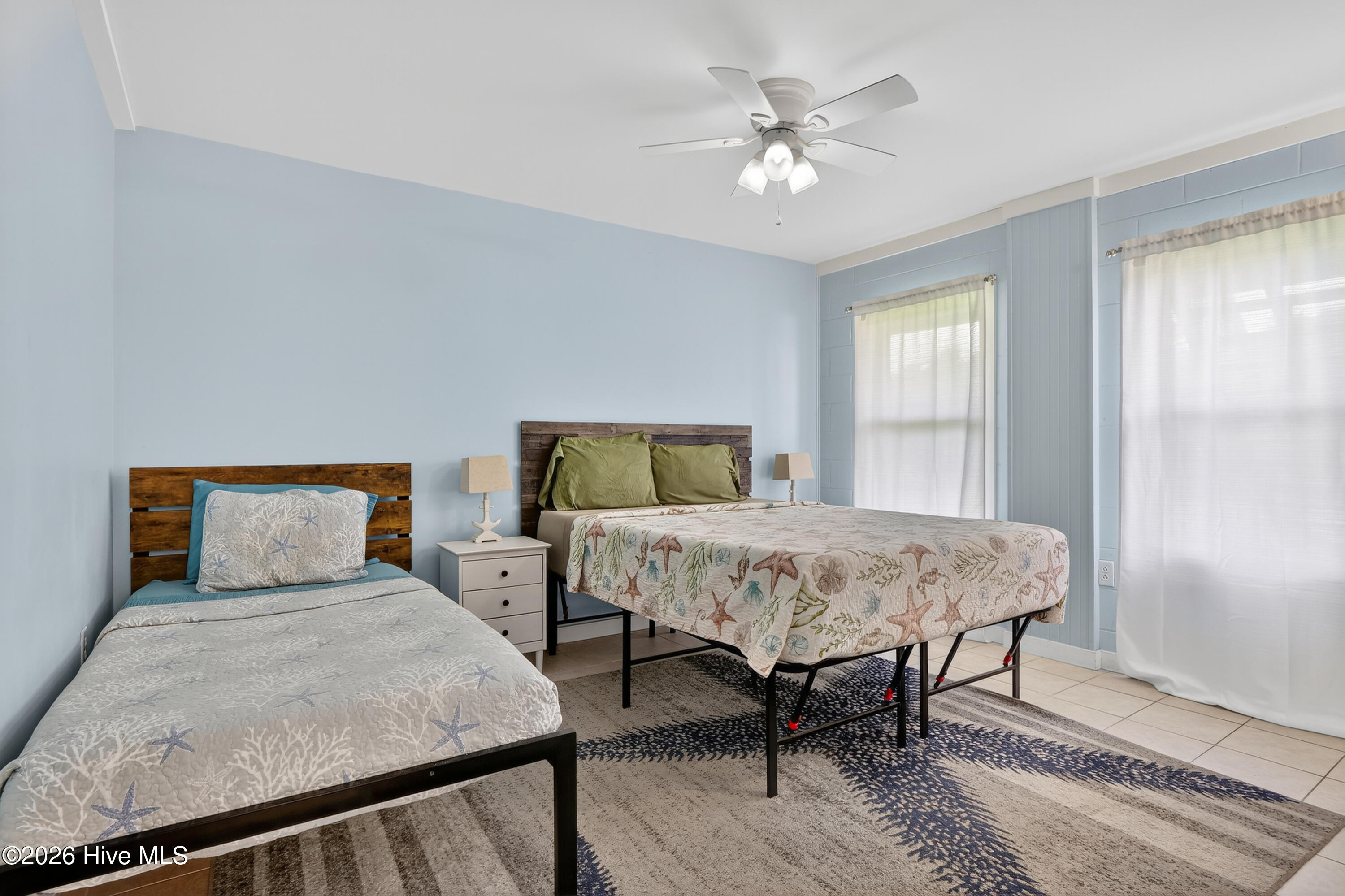 100558855 | Photo 46