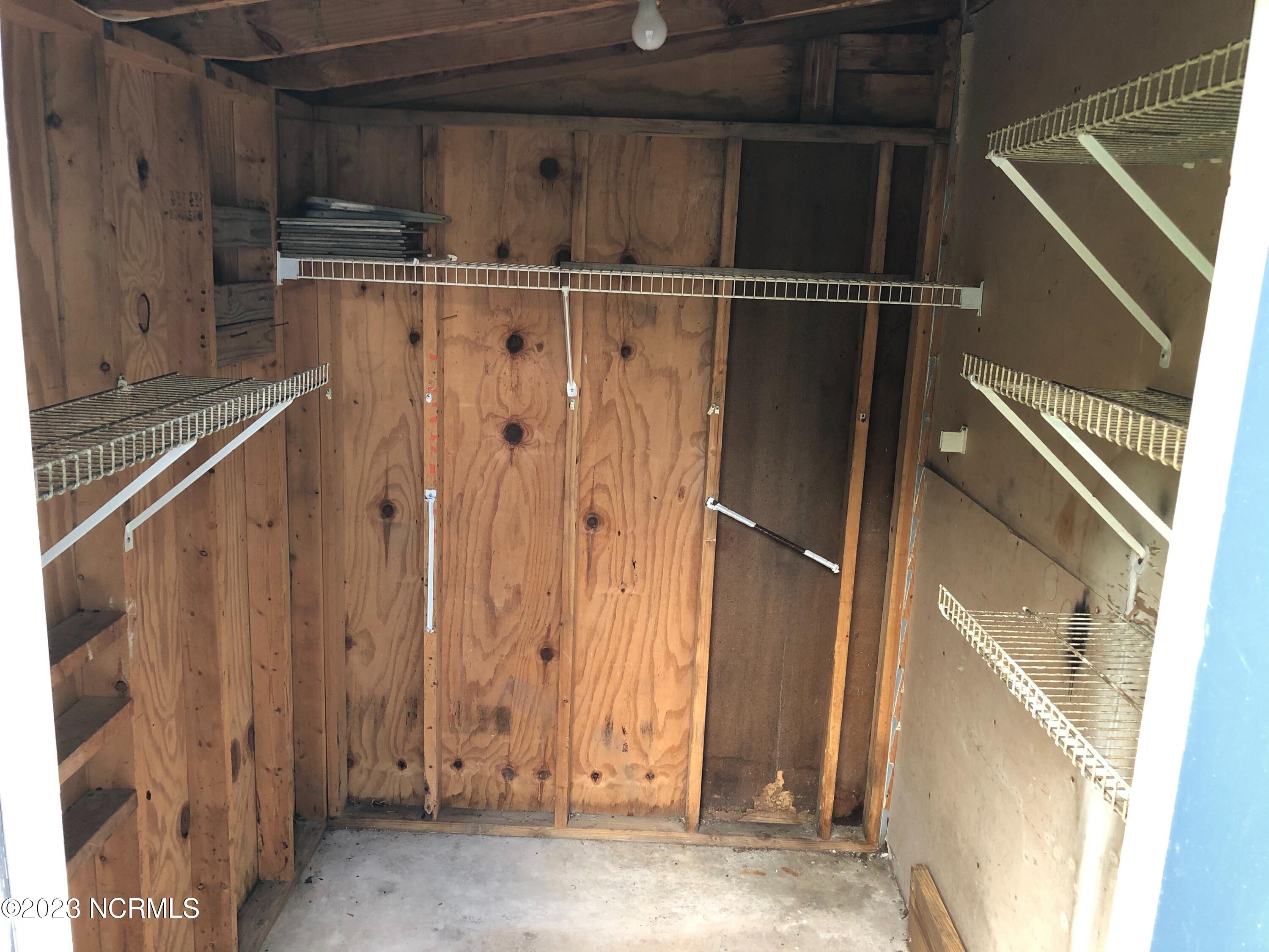 100565733 | Photo 20