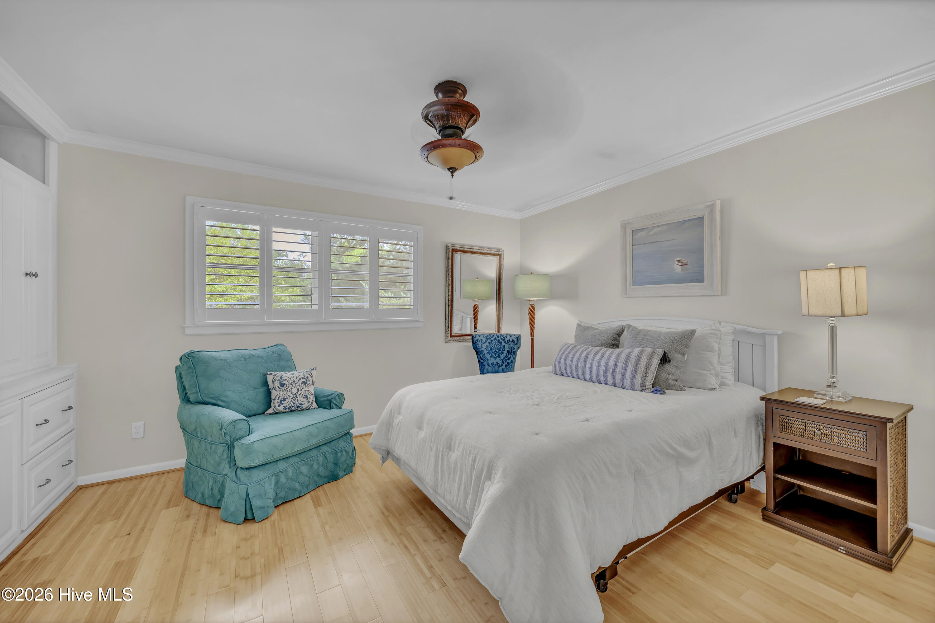 100567252 | Photo 21