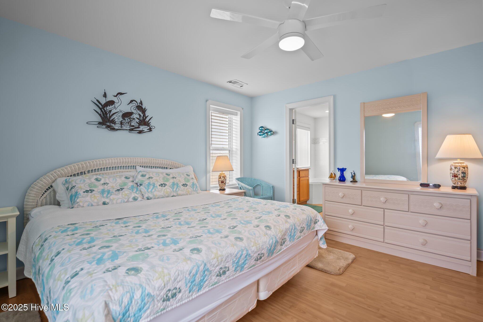 100517725 | Photo 22