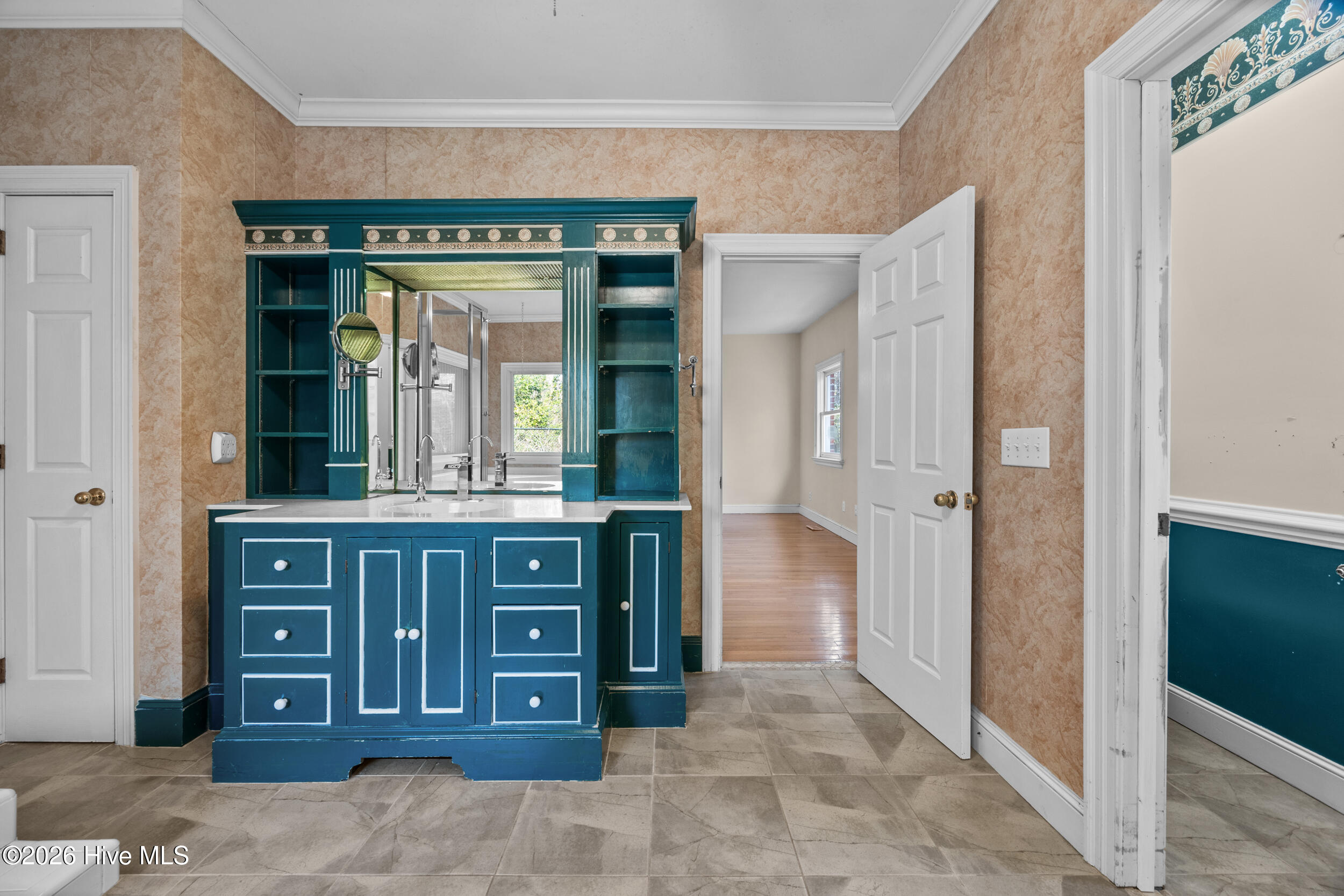 100554944 | Photo 36