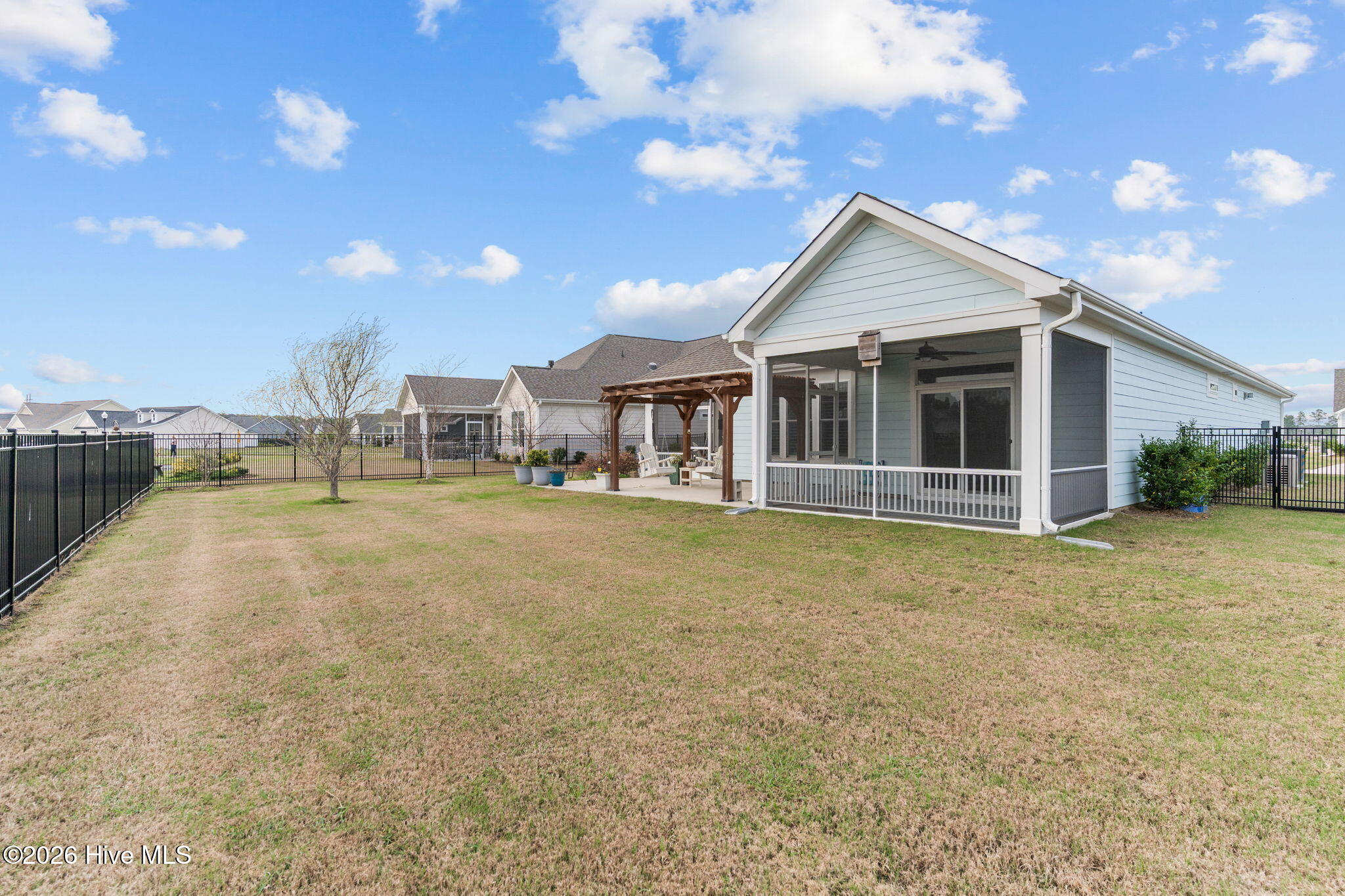 100559124 | Photo 43