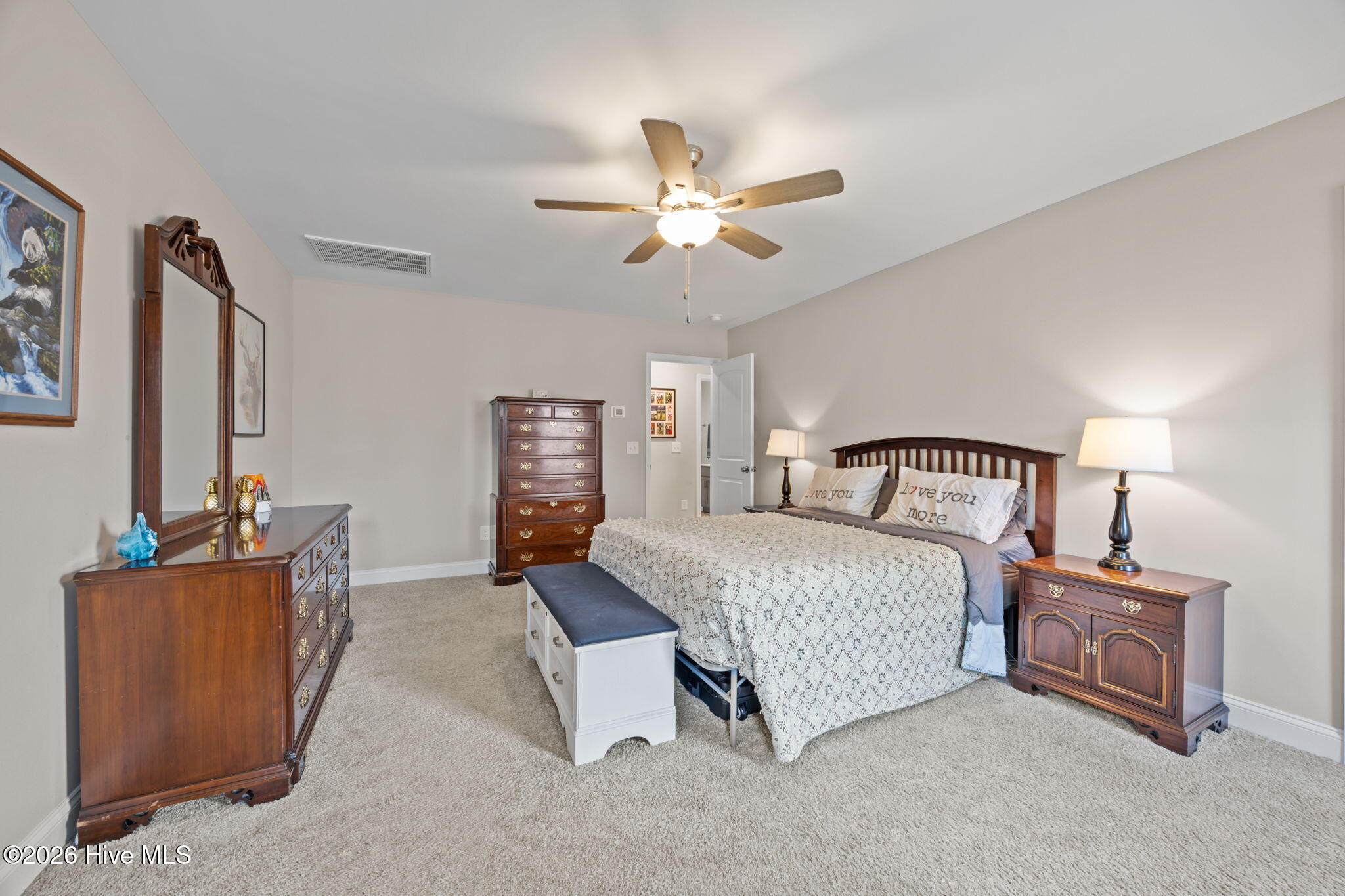 100561827 | Photo 38