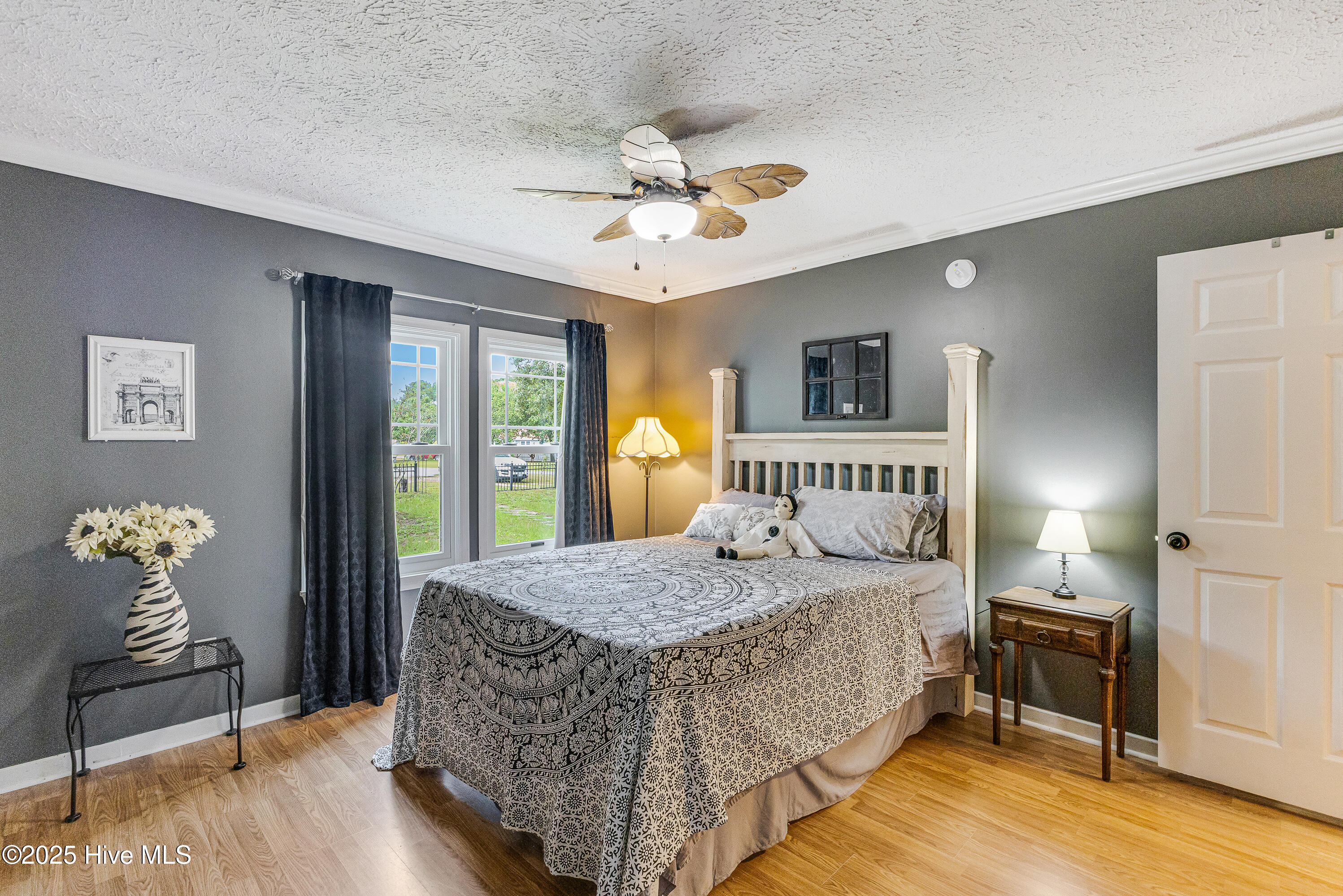 100531169 | Photo 29