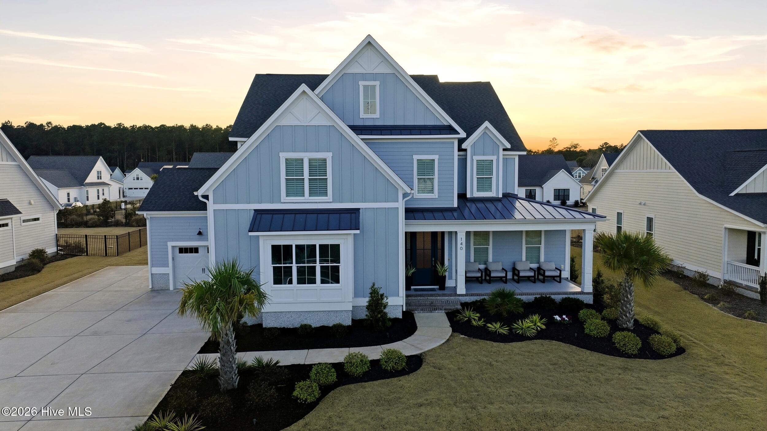 100555199 | Photo 42