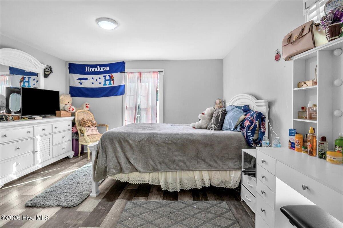 100548793 | Photo 23