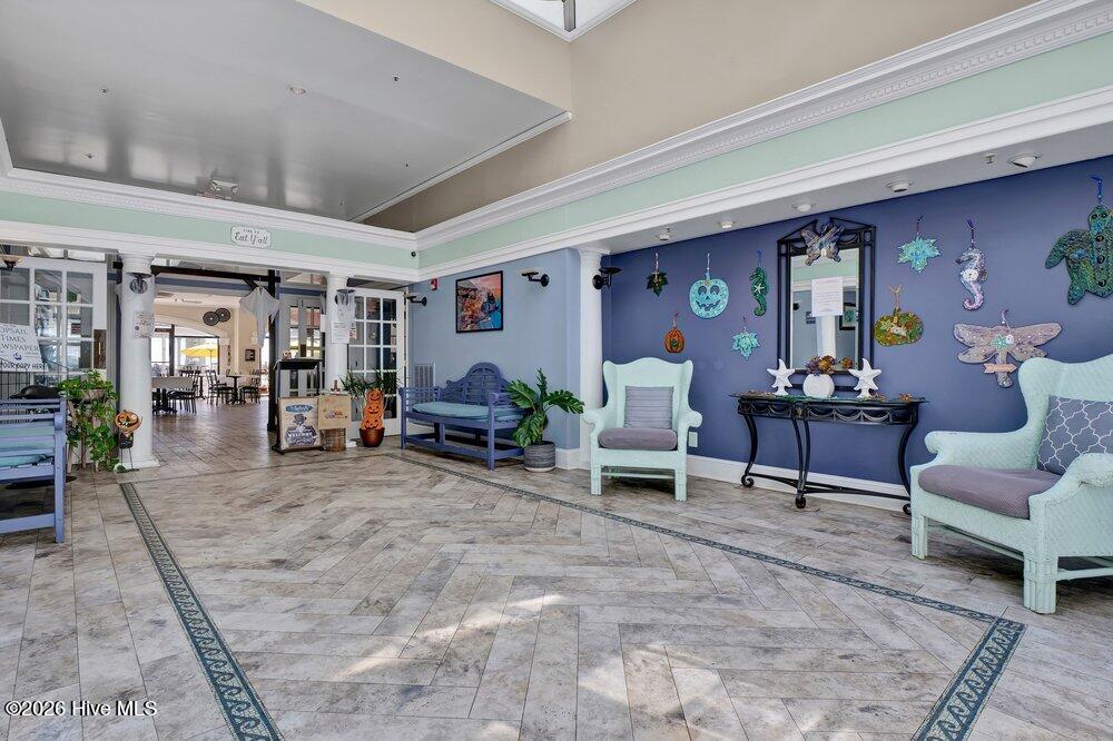 100569395 | Photo 32