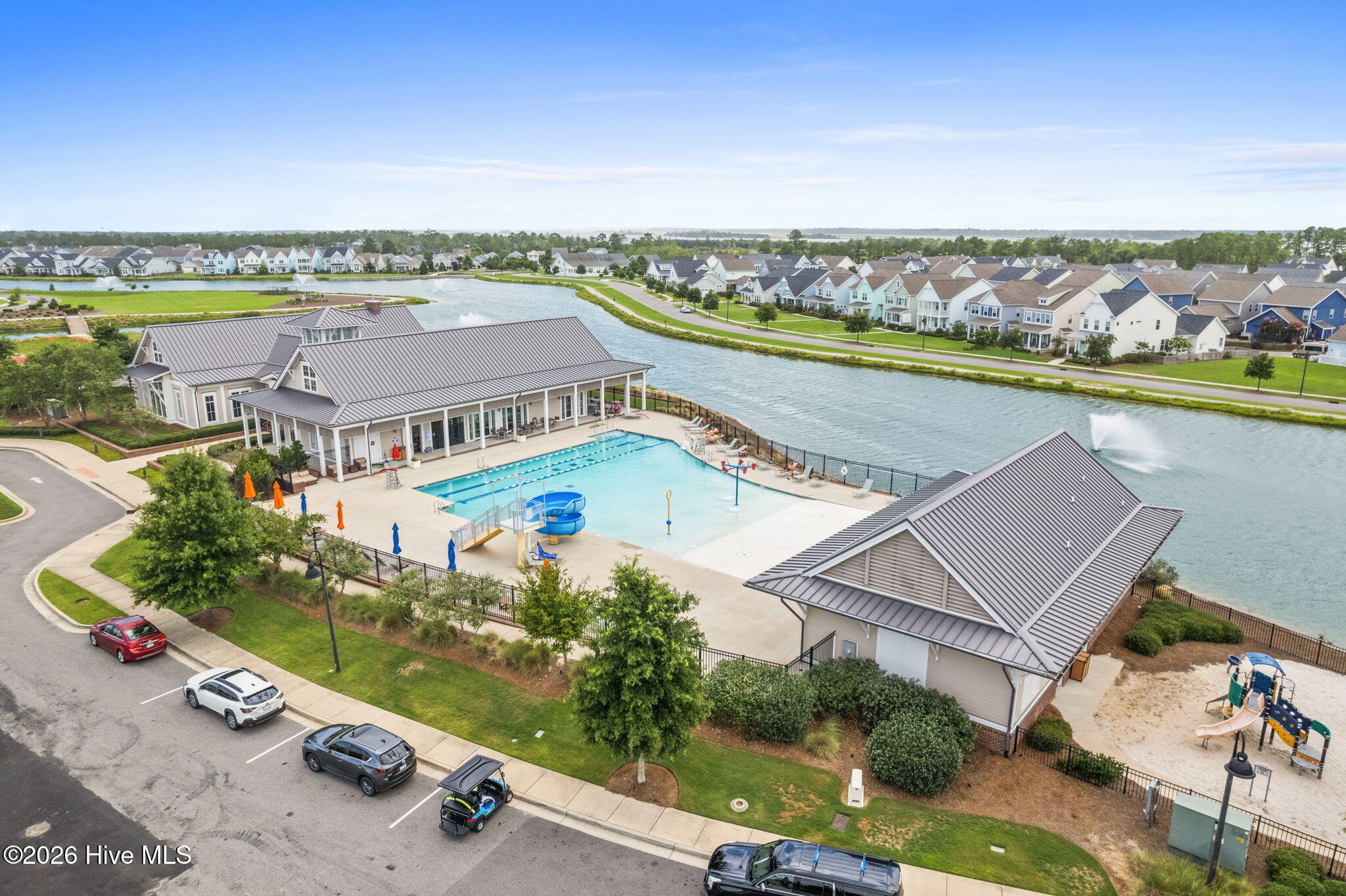 100569048 | Photo 73