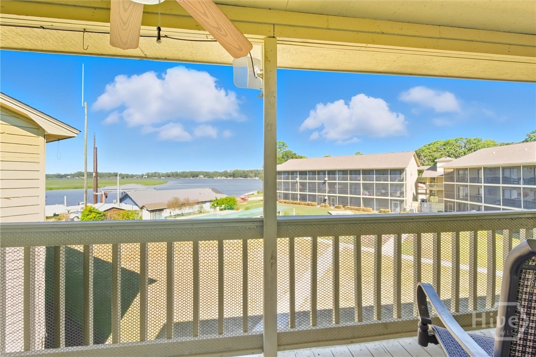 Balcony with gorgeous views.