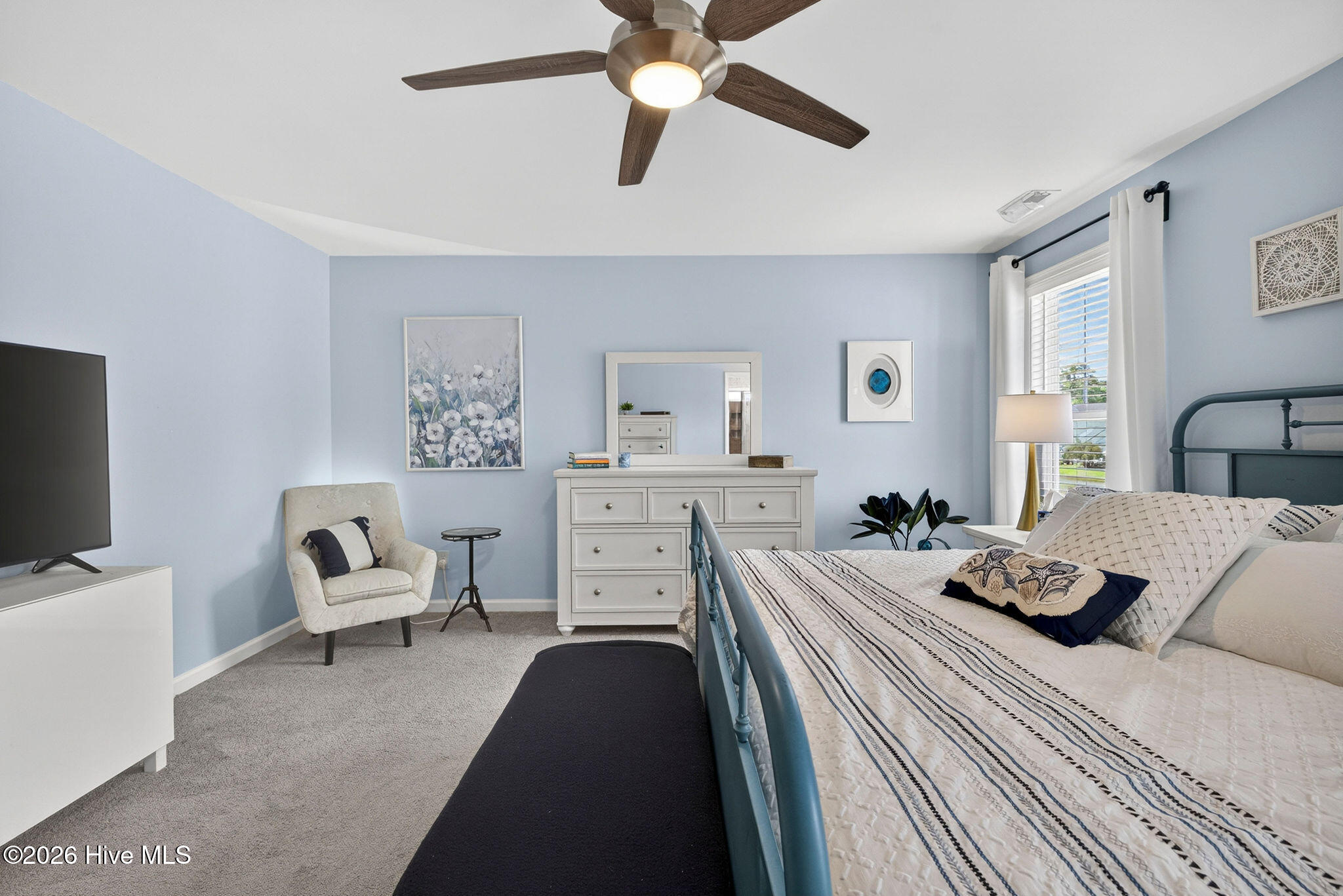 100569620 | Photo 17