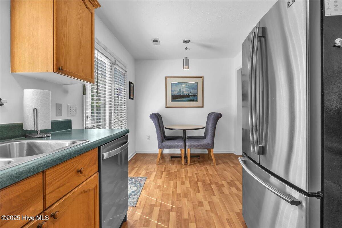 100532549 | Photo 17