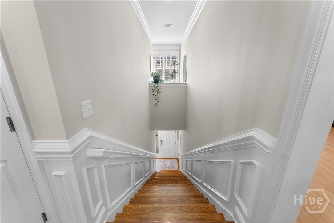 Elegant entrance