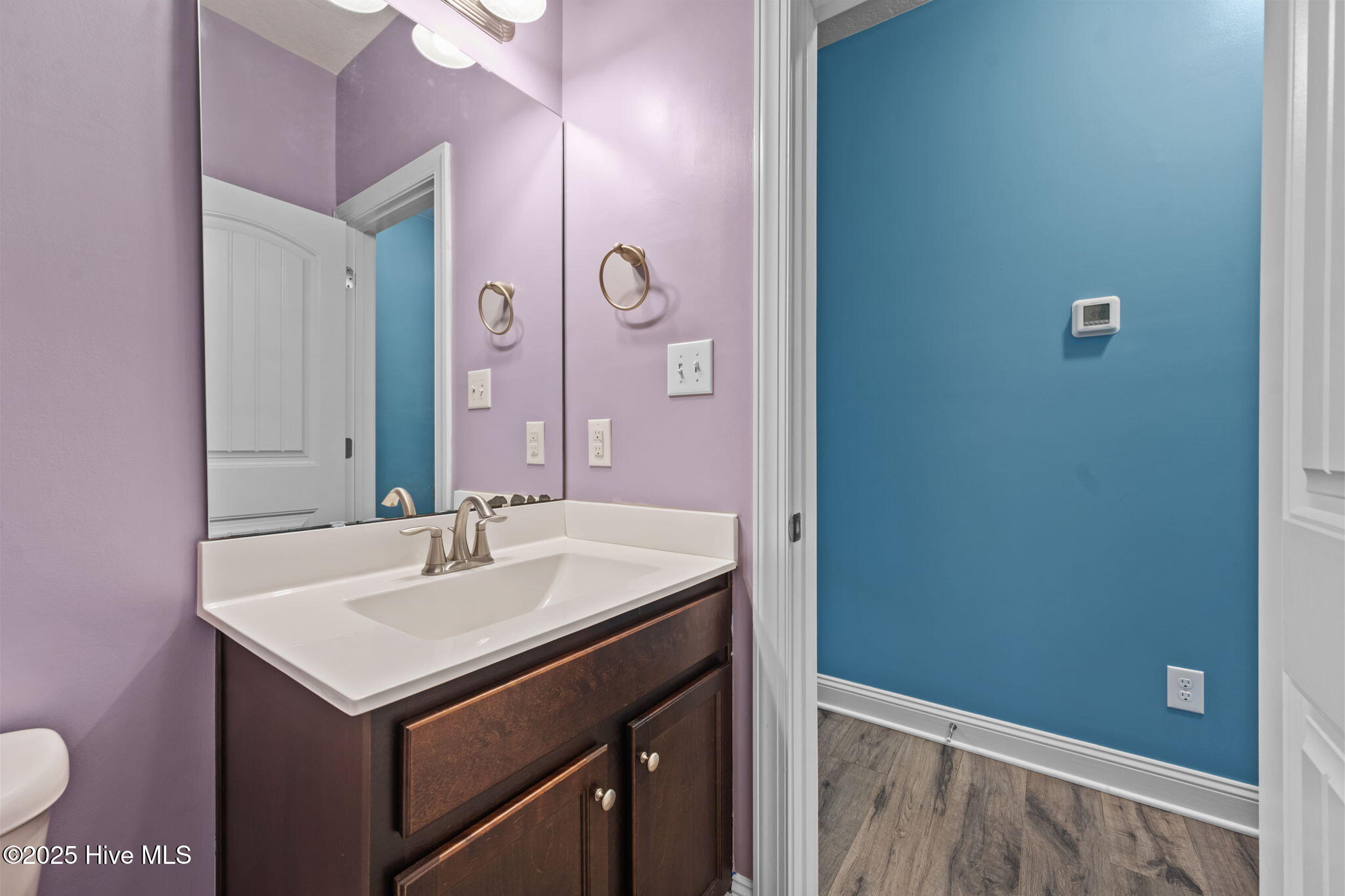 100546681 | Photo 25