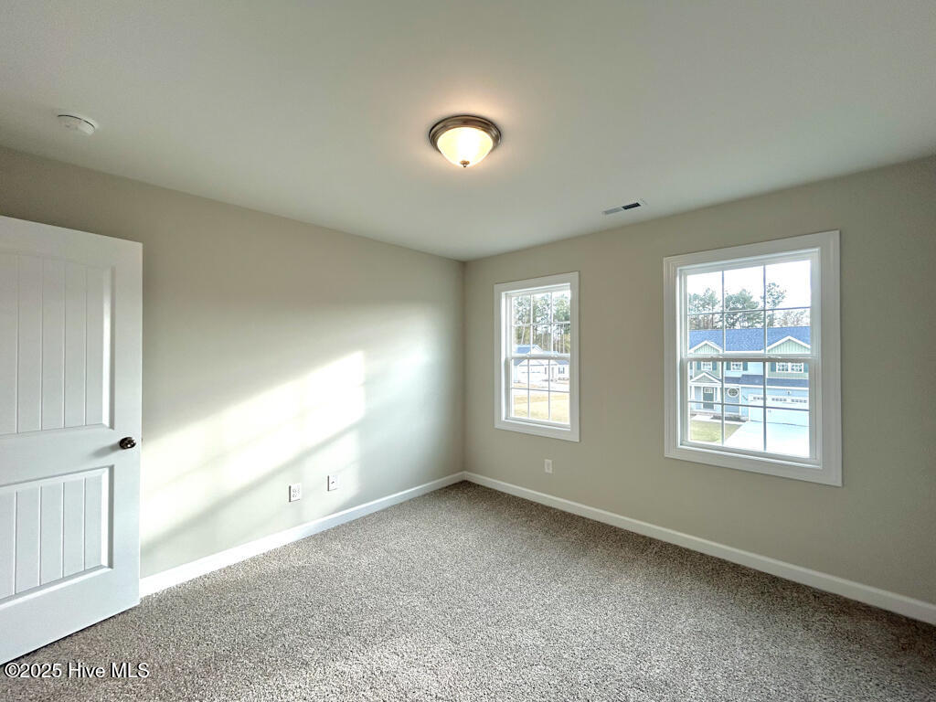 100522198 | Photo 62