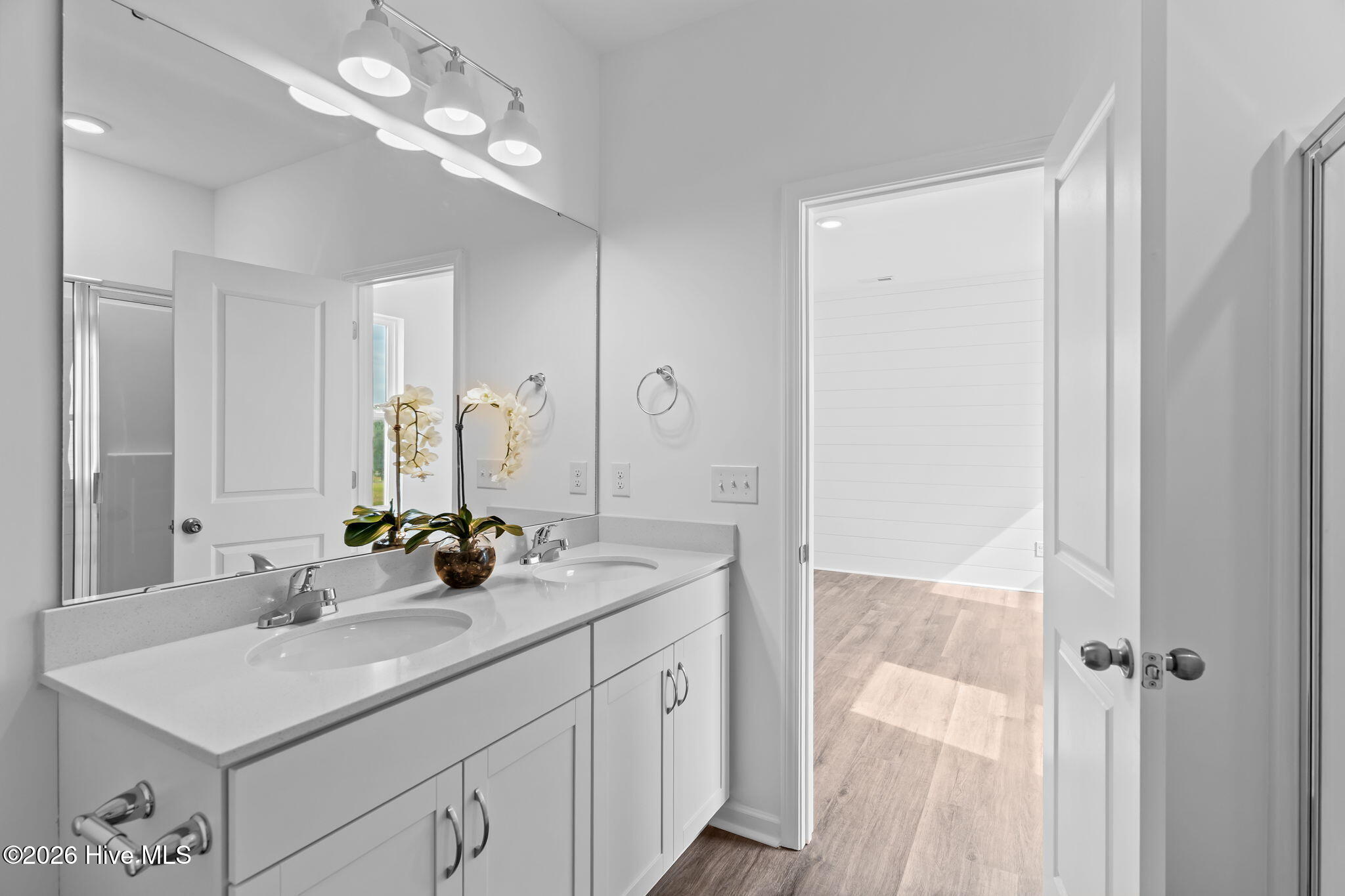 100524555 | Photo 30